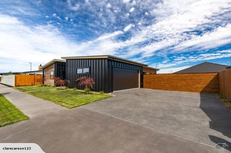 Photo of property in 14 Wandle Street, Marshland, Christchurch, 8083