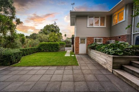 Photo of property in 17 Poto Street, Te Atatu South, Auckland, 0610