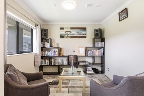 Photo of property in 2d/25 Weranui Road, Waiwera, Orewa, 0994