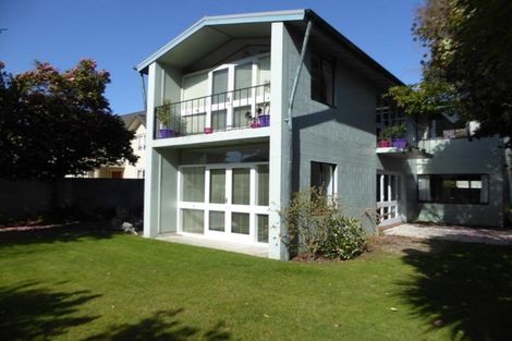 Photo of property in 2/28 Glandovey Road, Fendalton, Christchurch, 8052