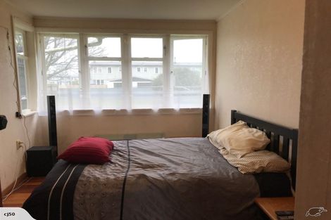 Photo of property in 19 Holland Crescent, Bulls, 4818