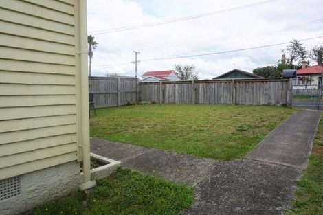 Photo of property in 134 Hakanoa Street, Huntly, 3700