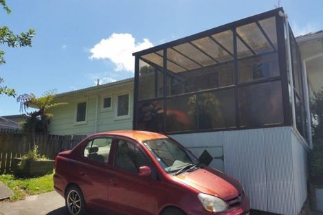 Photo of property in 5 Shale Avenue, Massey, Auckland, 0614