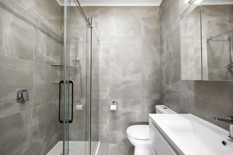 Photo of property in 28 Delamare Road, St Andrews, Hamilton, 3200