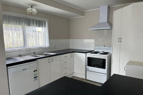 Photo of property in 50 Sungrove Rise, Sunnyvale, Auckland, 0612