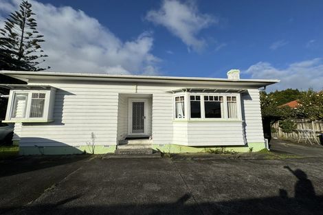 Photo of property in 1/3170 Great North Road, New Lynn, Auckland, 0600