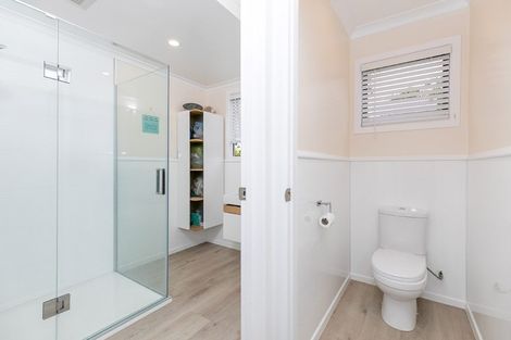 Photo of property in 8 Bay View Road, Raglan, 3225