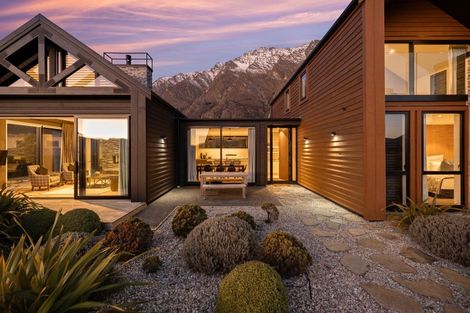 Photo of property in 4 Stockyard Lane, Jacks Point, Queenstown, 9371