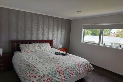 Photo of property in 122b Clevedon Road, Papakura, 2110