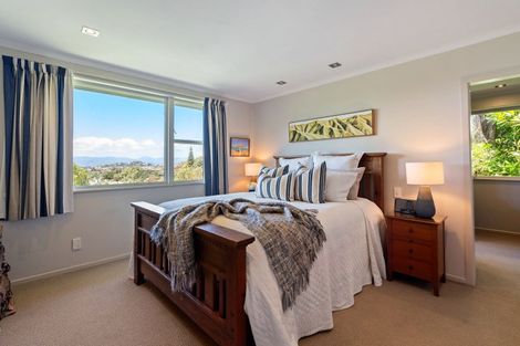 Photo of property in 7 Doris Gordon Crescent, Crofton Downs, Wellington, 6035