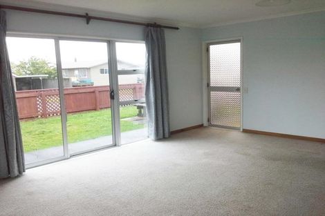 Photo of property in 13 Mace Street, Waitara, 4320