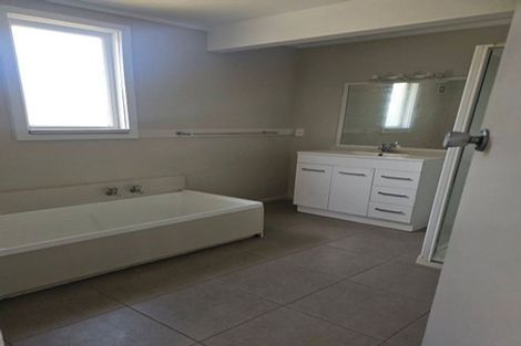 Photo of property in 65 Ernie Pinches Street, Wesley, Auckland, 1041