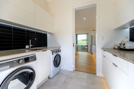 Photo of property in 10 Fairburn Place, Kaiteriteri, Motueka, 7197