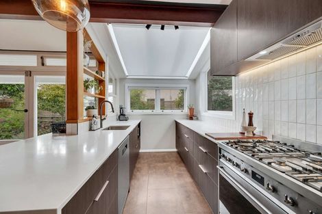 Photo of property in 42 Church Road, Taradale, Napier, 4112