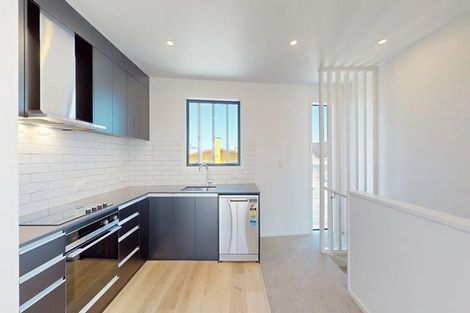 Photo of property in 25 Kamahi Place, Paraparaumu, 5032