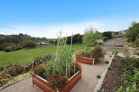 Photo of property in 94 Oteki Park Drive, Welcome Bay, Tauranga, 3112