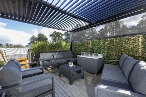 Photo of property in 18c Edgware Road, West Harbour, Auckland, 0618