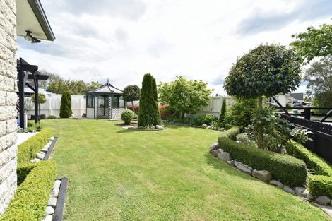 Photo of property in 8 Doggett Place, Rangiora, 7400