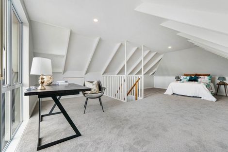 Photo of property in 48 Lambeth Road, Mount Eden, Auckland, 1041