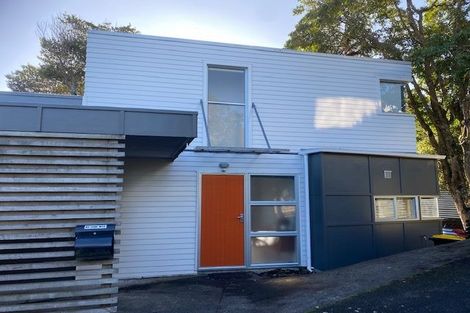 Photo of property in 6 Glentui Grove, Khandallah, Wellington, 6035