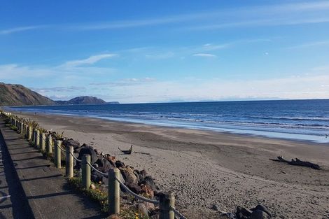 Photo of property in 2 Te Miti Street, Paekakariki, 5034