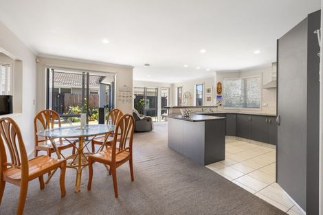 Photo of property in 102 Doncaster Drive, Papamoa Beach, Papamoa, 3118