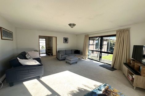 Photo of property in 74 Maidstone Road, Ilam, Christchurch, 8041