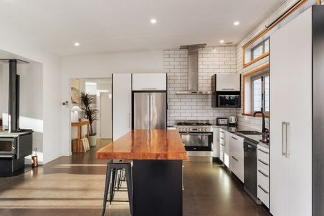 Photo of property in 11 Beach Cove, Wainui, Gisborne, 4010