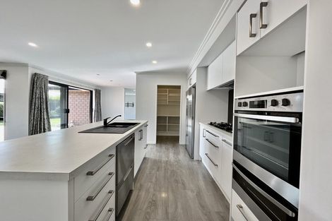 Photo of property in 54 Grayshott Avenue, Casebrook, Christchurch, 8051