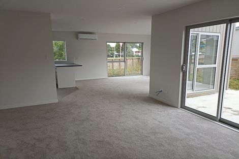 Photo of property in 32 Umu Place, Mangere, Auckland, 2022