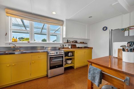 Photo of property in 36 Cordelia Street, Stratford, 4332