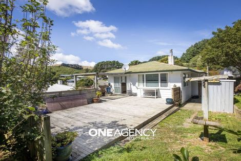 Photo of property in 151 Sievers Grove, Cannons Creek, Porirua, 5024