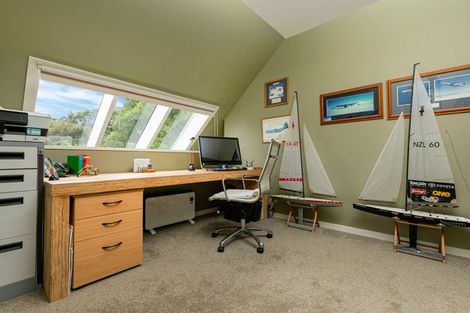 Photo of property in 8 Remu Place, Greenhithe, Auckland, 0632