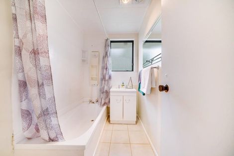 Photo of property in 12b Greenhaven Avenue, Opaheke, Papakura, 2113