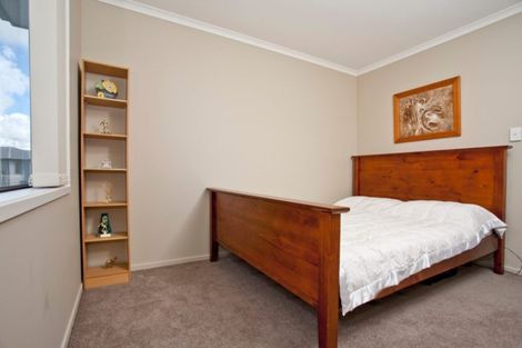 Photo of property in 29 Canyon Drive, Oteha, Auckland, 0632