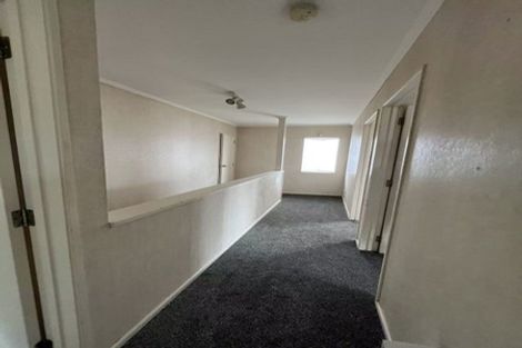 Photo of property in 2/15 Dunn Place, Farm Cove, Auckland, 2010