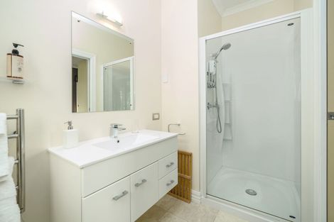 Photo of property in 24 Admiral Road, Gladstone, 5883