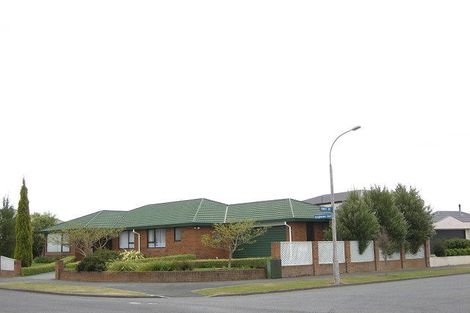 Photo of property in 30 Anglesea Avenue, Parklands, Christchurch, 8083