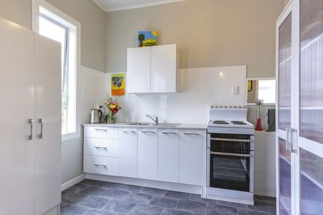 Photo of property in 90 George Street, Tuakau, 2121