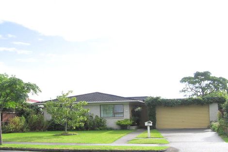 Photo of property in 117 Prince Regent Drive, Half Moon Bay, Auckland, 2012
