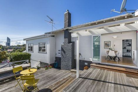 Photo of property in 1/10 Hart Road, Hauraki, Auckland, 0622