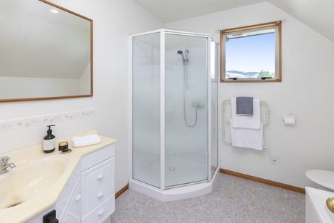 Photo of property in 2 Hurunui Street, Cracroft, Christchurch, 8025