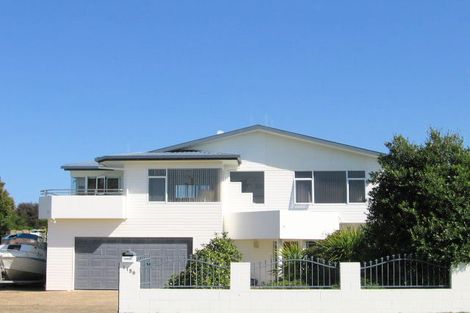 Photo of property in 1158 Papamoa Beach Road, Papamoa Beach, Papamoa, 3118