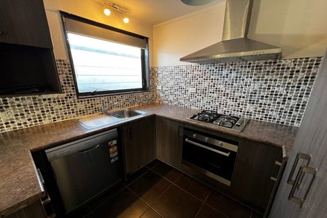 Photo of property in 1/6 Manuka Road, Glenfield, Auckland, 0629