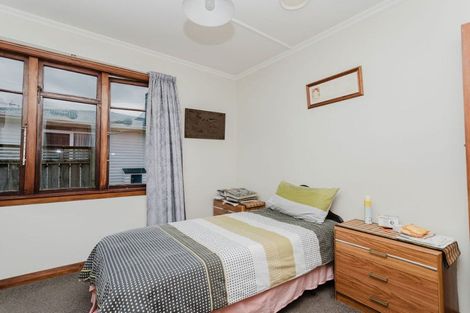 Photo of property in 68 Miller Street, Dannevirke, 4930