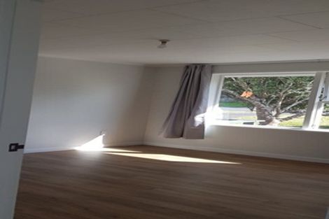 Photo of property in 79 Brian Crescent, Stanmore Bay, Whangaparaoa, 0932