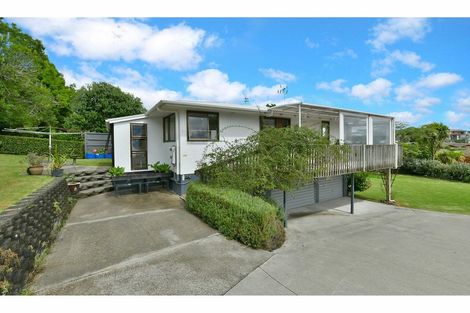 Photo of property in 16 Bay Vista Drive, Red Beach, 0932