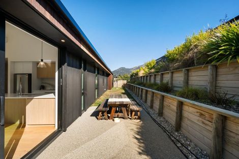 Photo of property in 11 Sarges Way, Lake Hawea, Wanaka, 9382