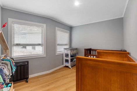 Photo of property in 31 Annison Avenue, Glen Eden, Auckland, 0602