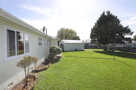 Photo of property in 14 Freyberg Street, Feilding, 4702